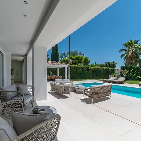 Vacation I Miraluna, Private Gated Community, Walkable To Golf Courses, Private Pool, Refurbished In 2024 * Marbella