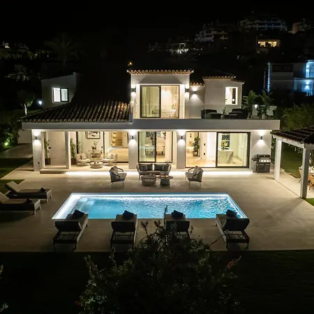 Villa Vacation I Miraluna, Private Gated Community, Walkable To Golf Courses, Private Pool, Refurbished In 2024 Marbella